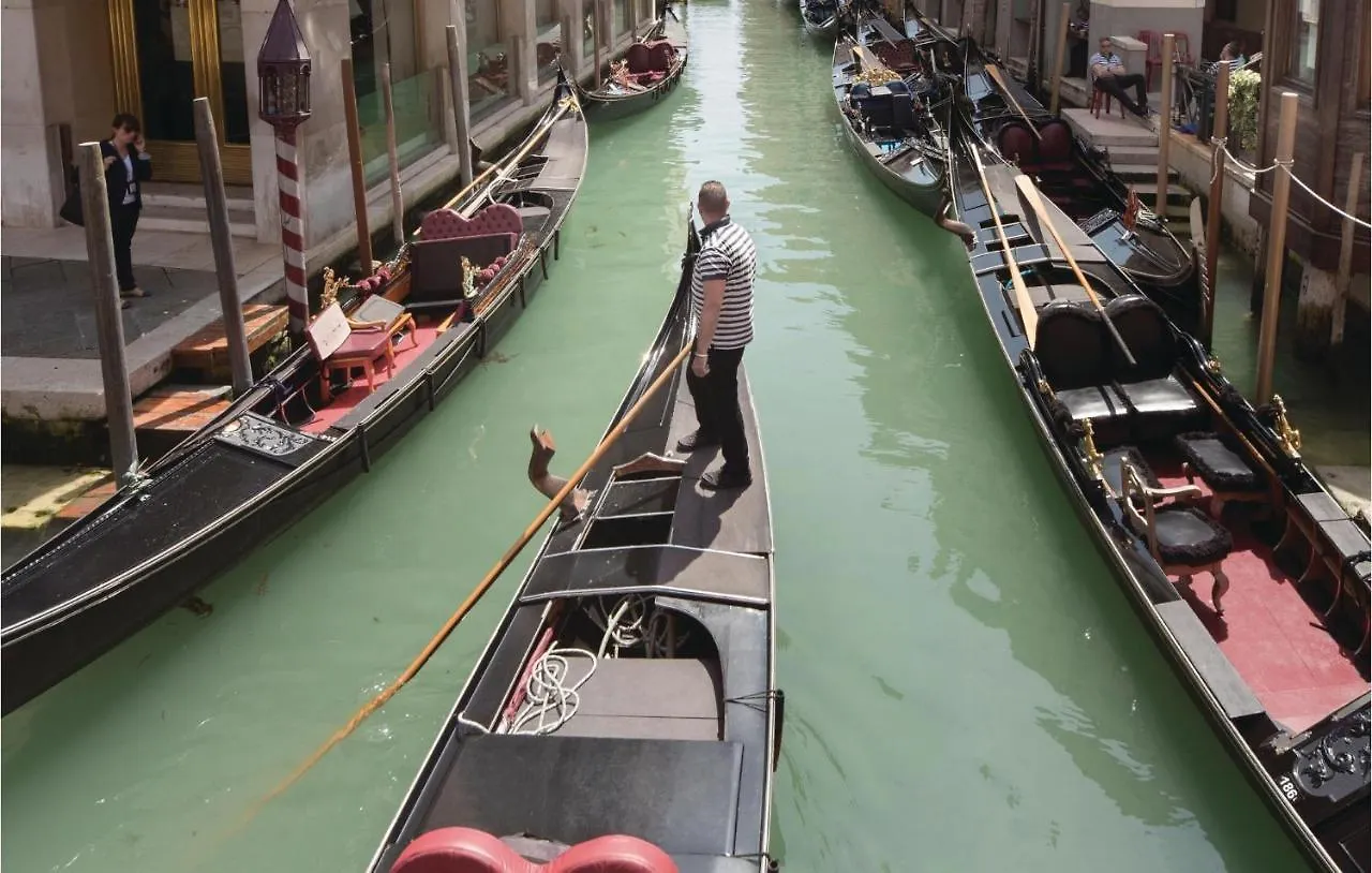 Nice Apartment In Venezia -Ve- With Wifi  Venice